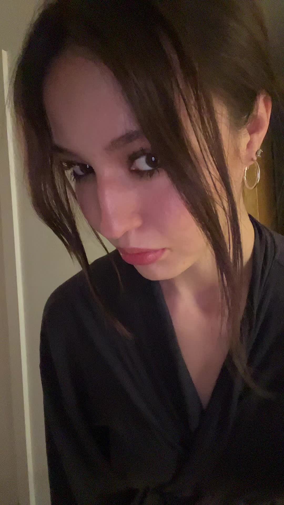 @ellalouiseclark