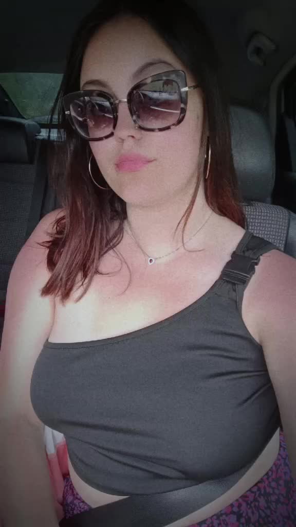 @CARAMELIA 🦔