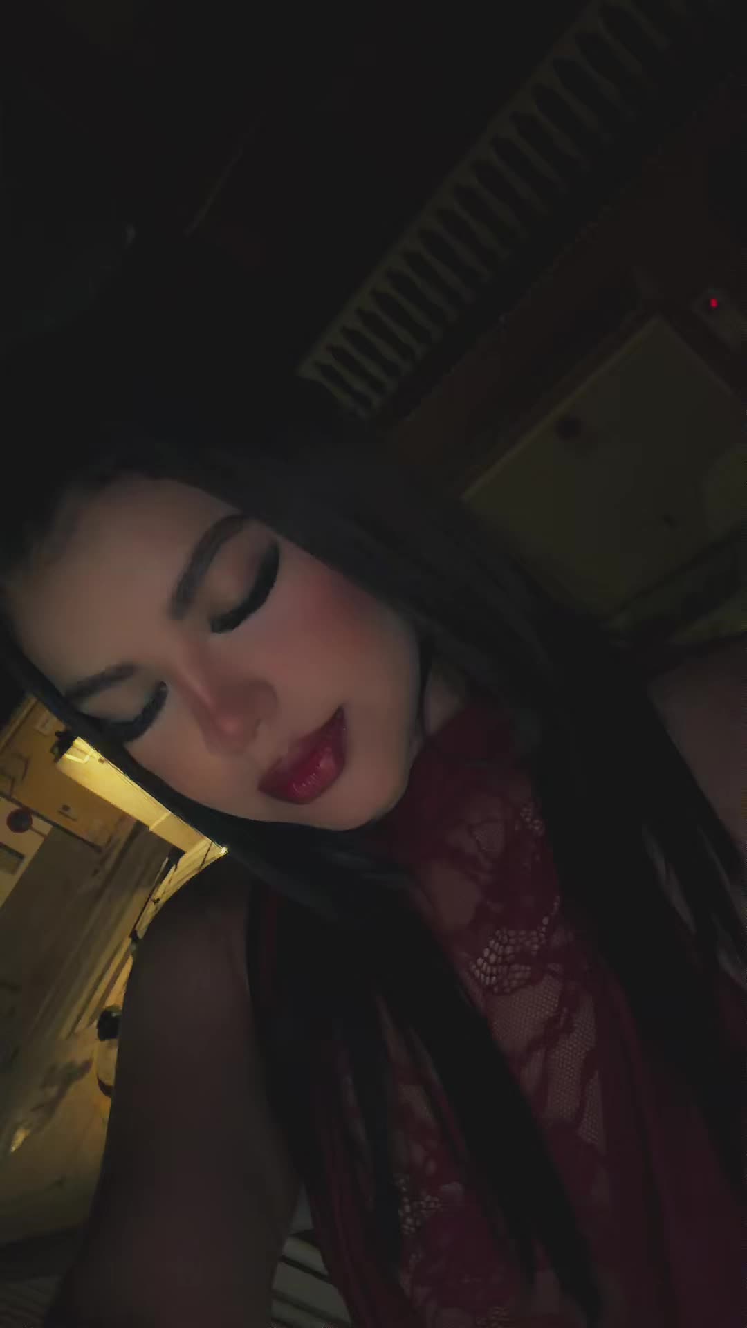 @Ori Romero🤍✨