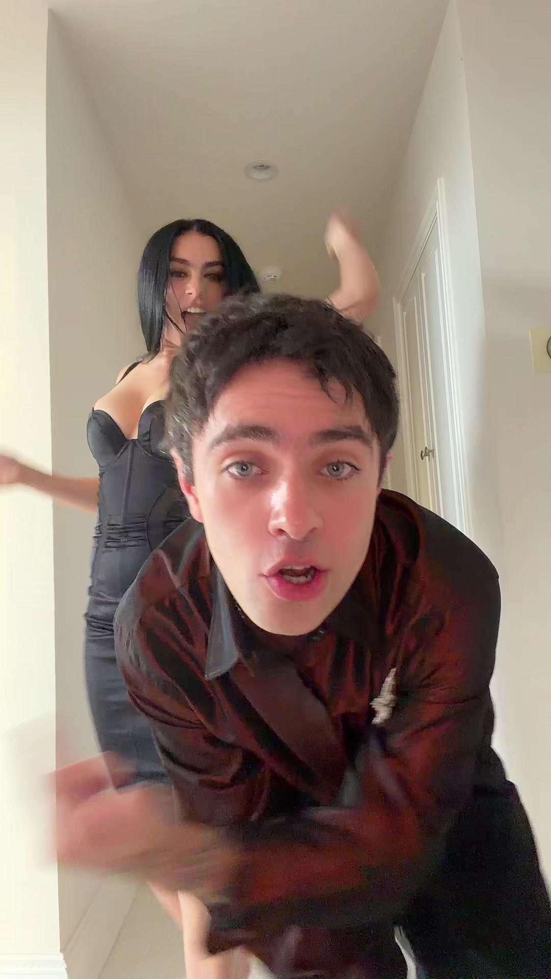 @Charli XCX