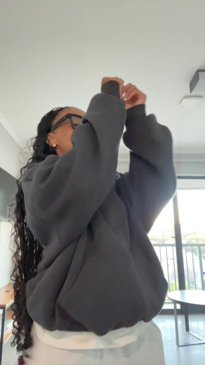 @Buhle.