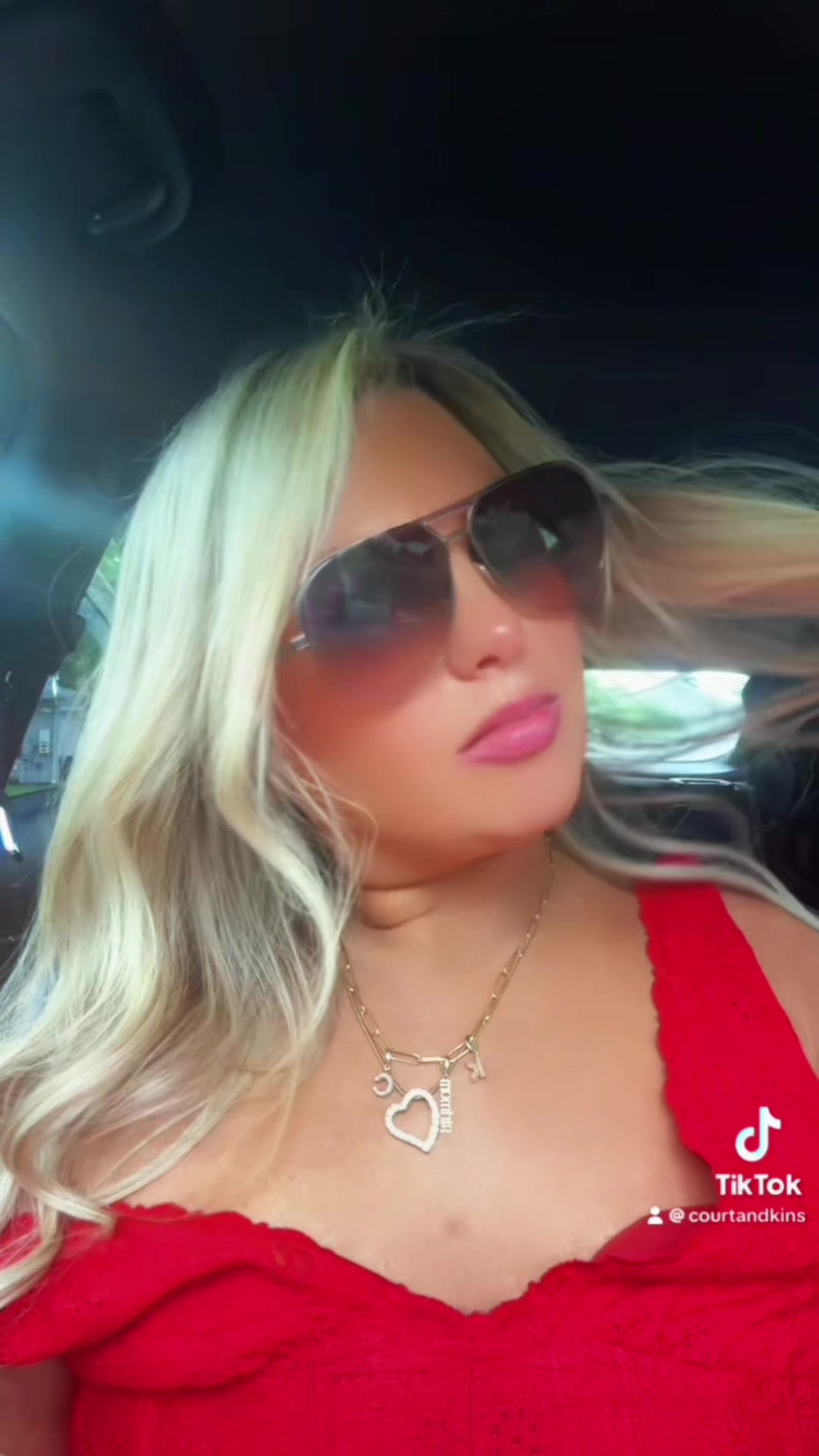 @courtandkins