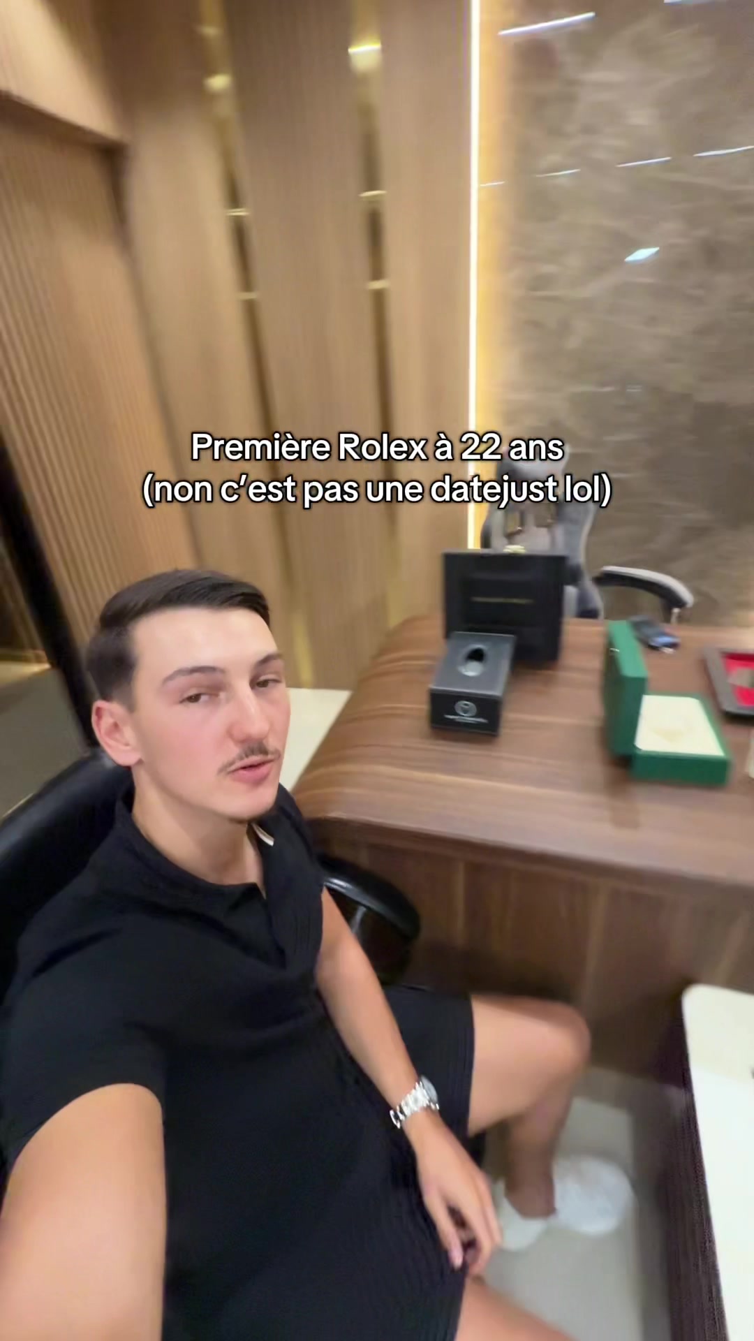@FOMO IS BACK 🧑&zwj;💻