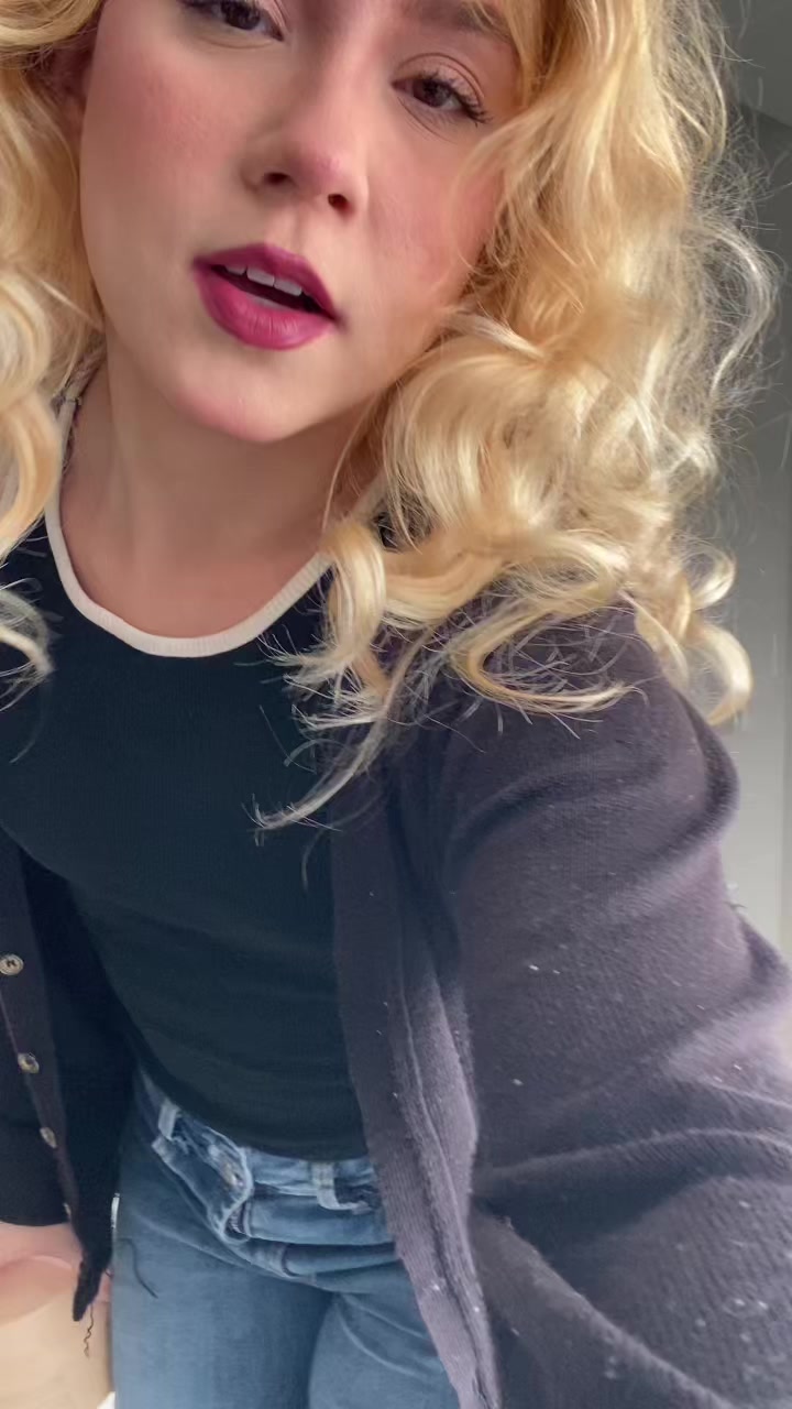 @BrunaRioss_