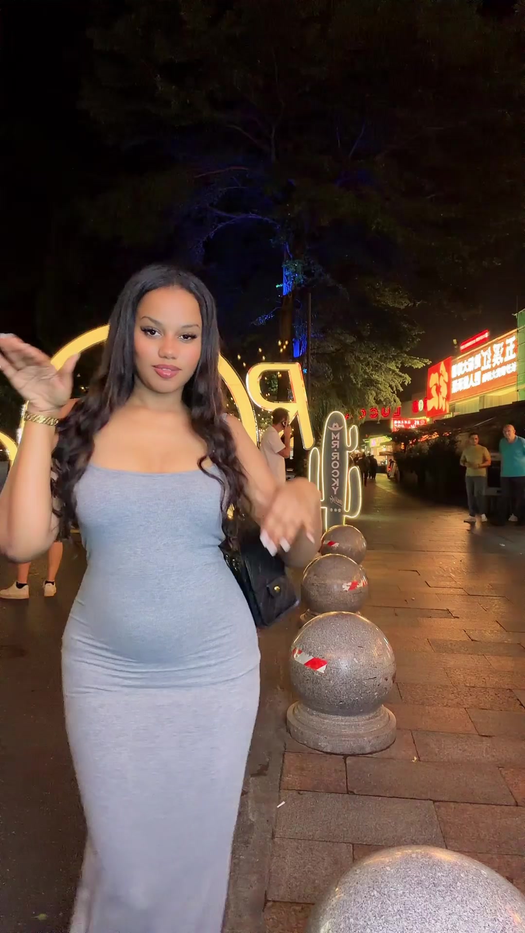 @Eva