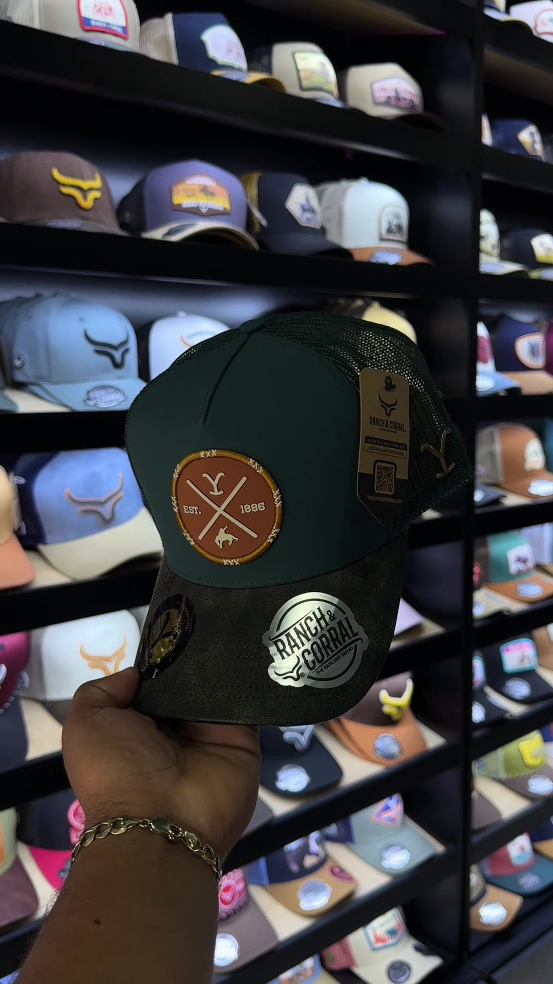 @STYLISH.CAPS