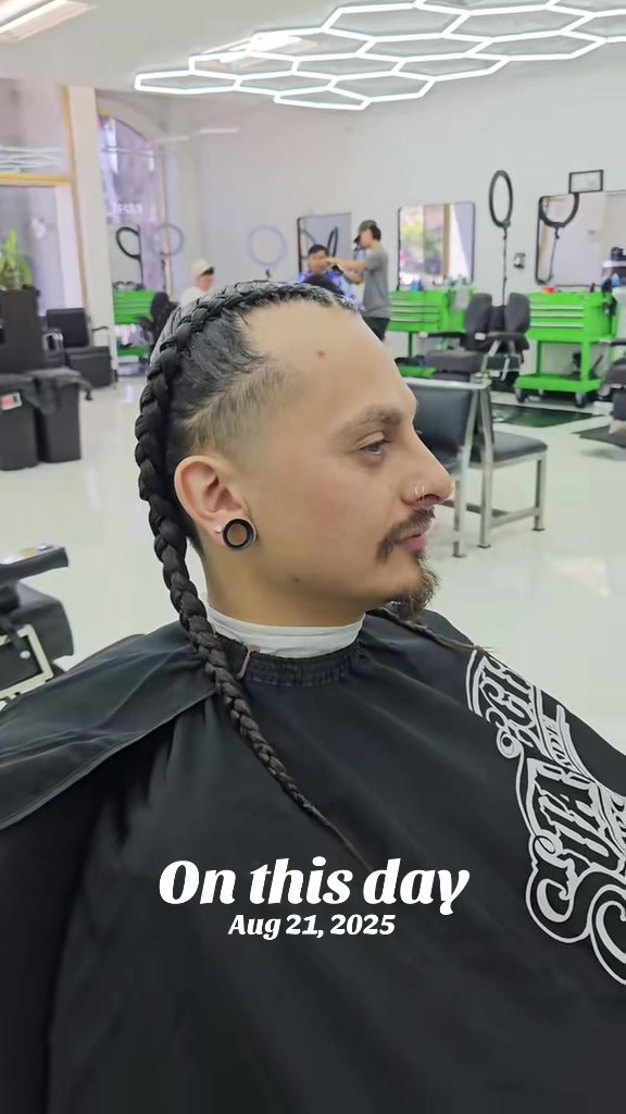 @Daisy The Barber