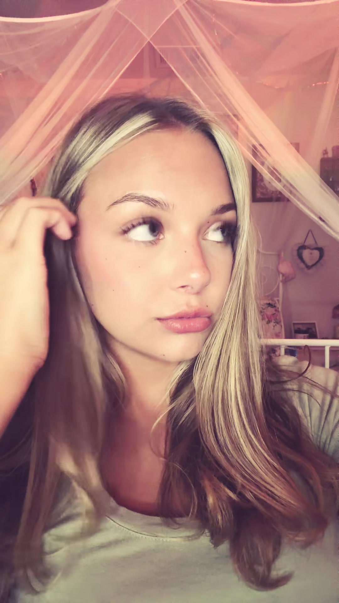 @Ari🪽