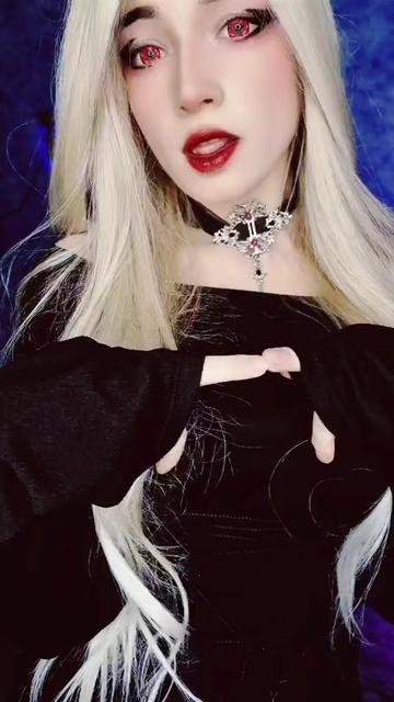 @♥️✨Nellie Myr✨♥️