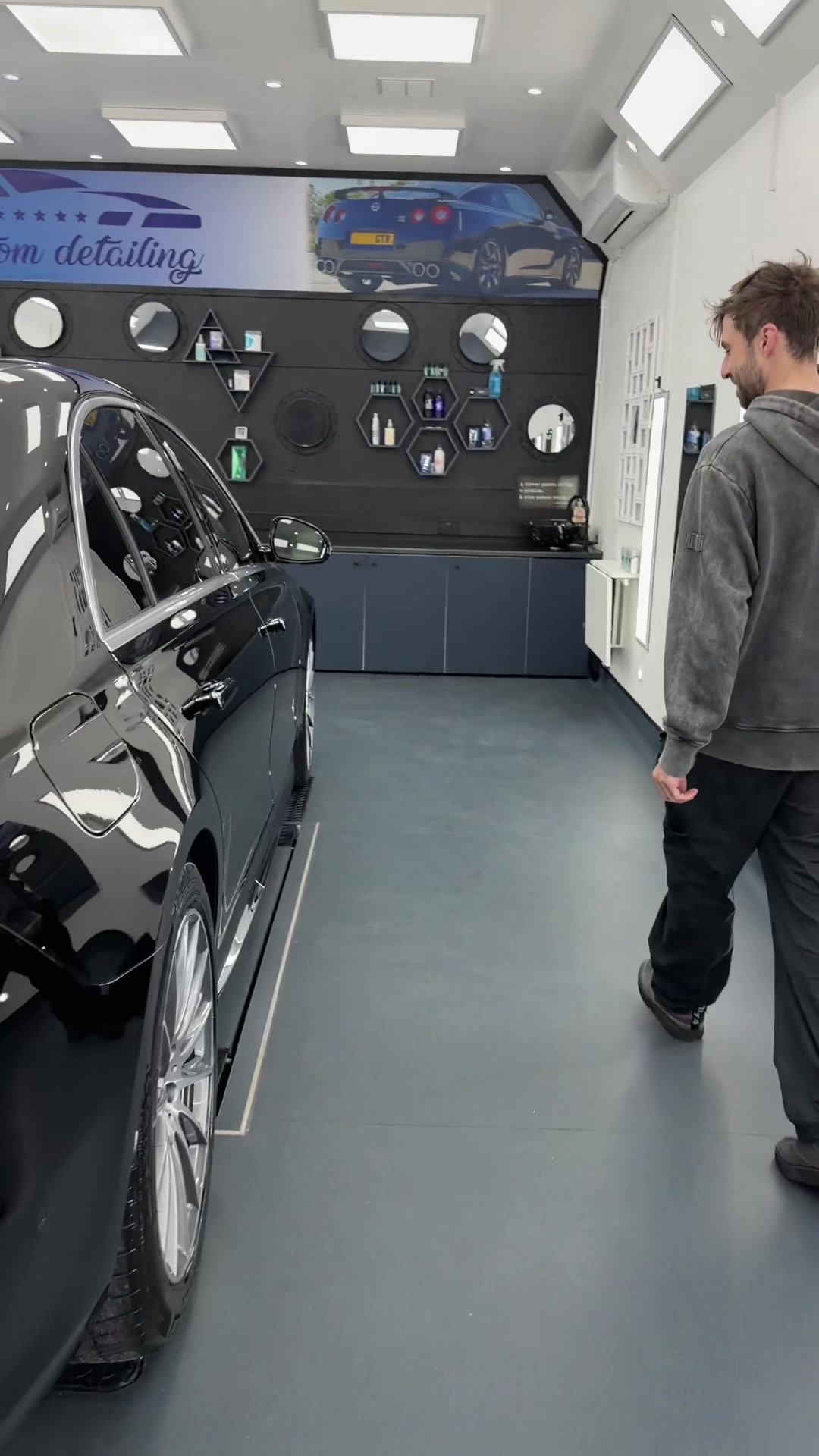 @Custom Detailing