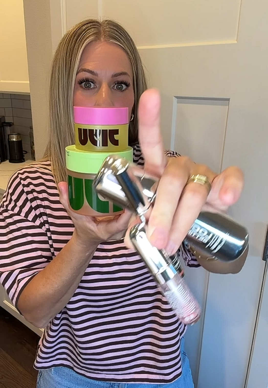 @thesaltyblondestylist