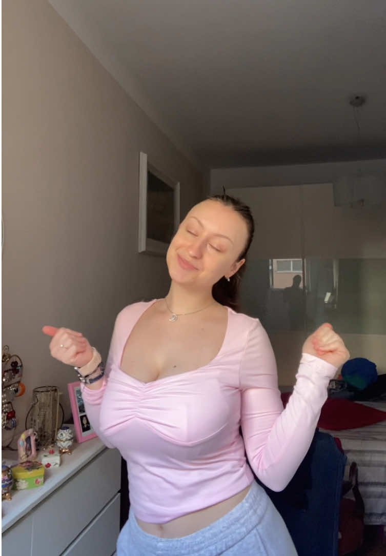 @eli🇷🇴