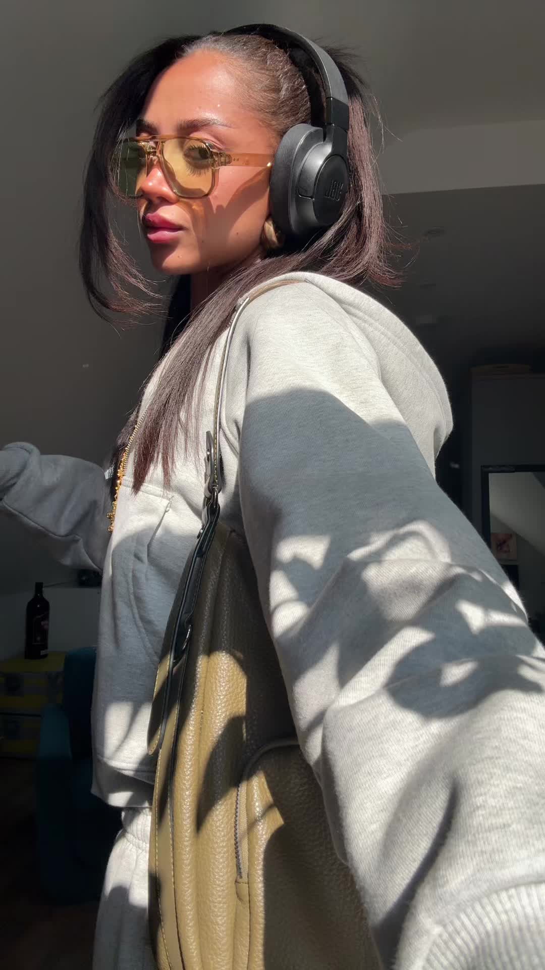 @Ell