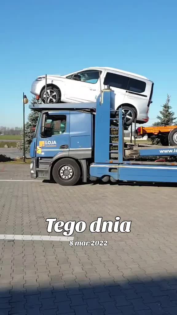 @KUSTO