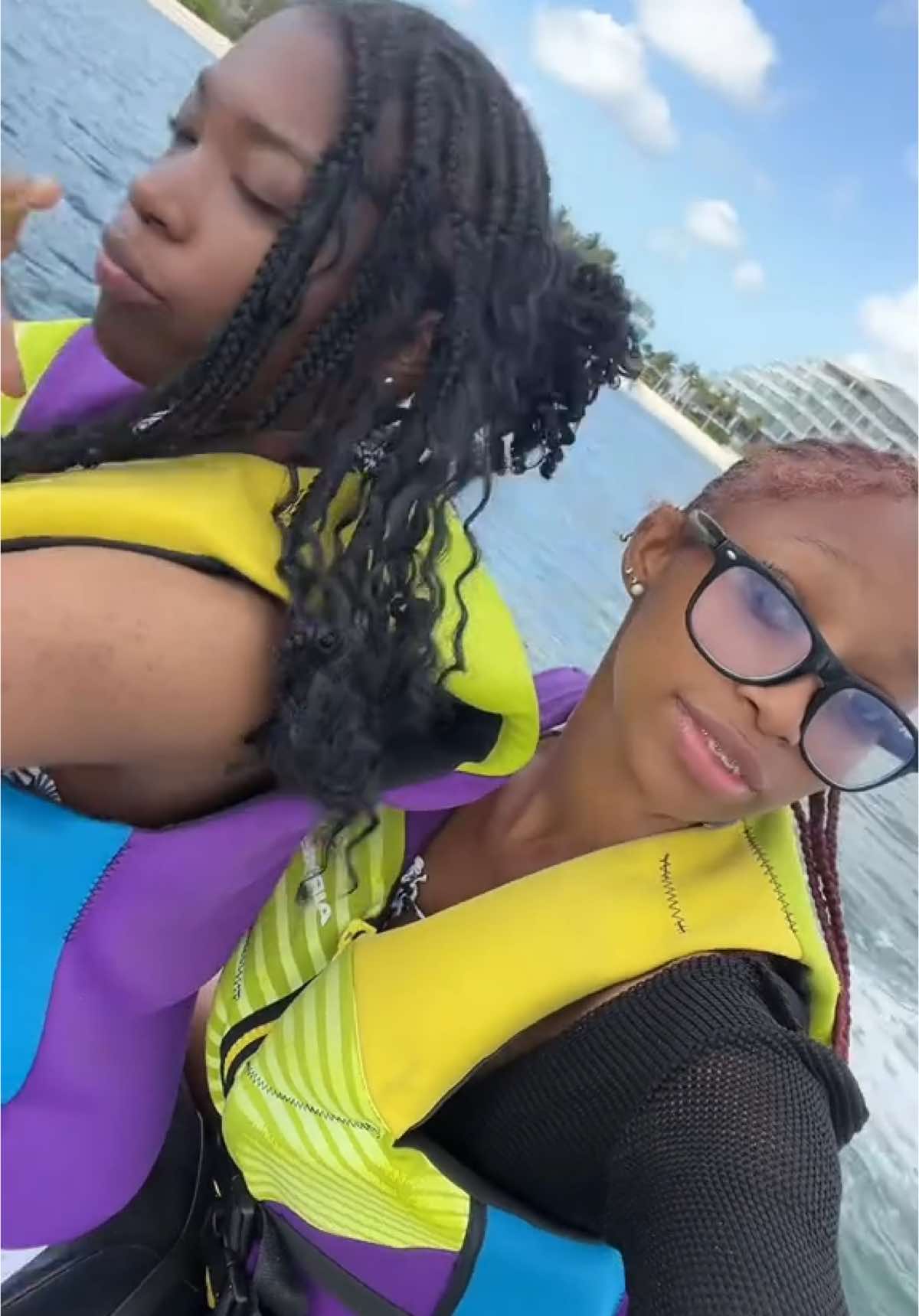 @౨ৎ