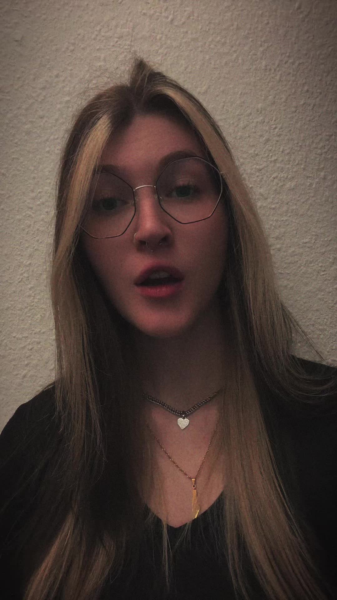 @𝒂𝒏𝒈𝒆𝒍𝒊𝒏𝒂🦋
