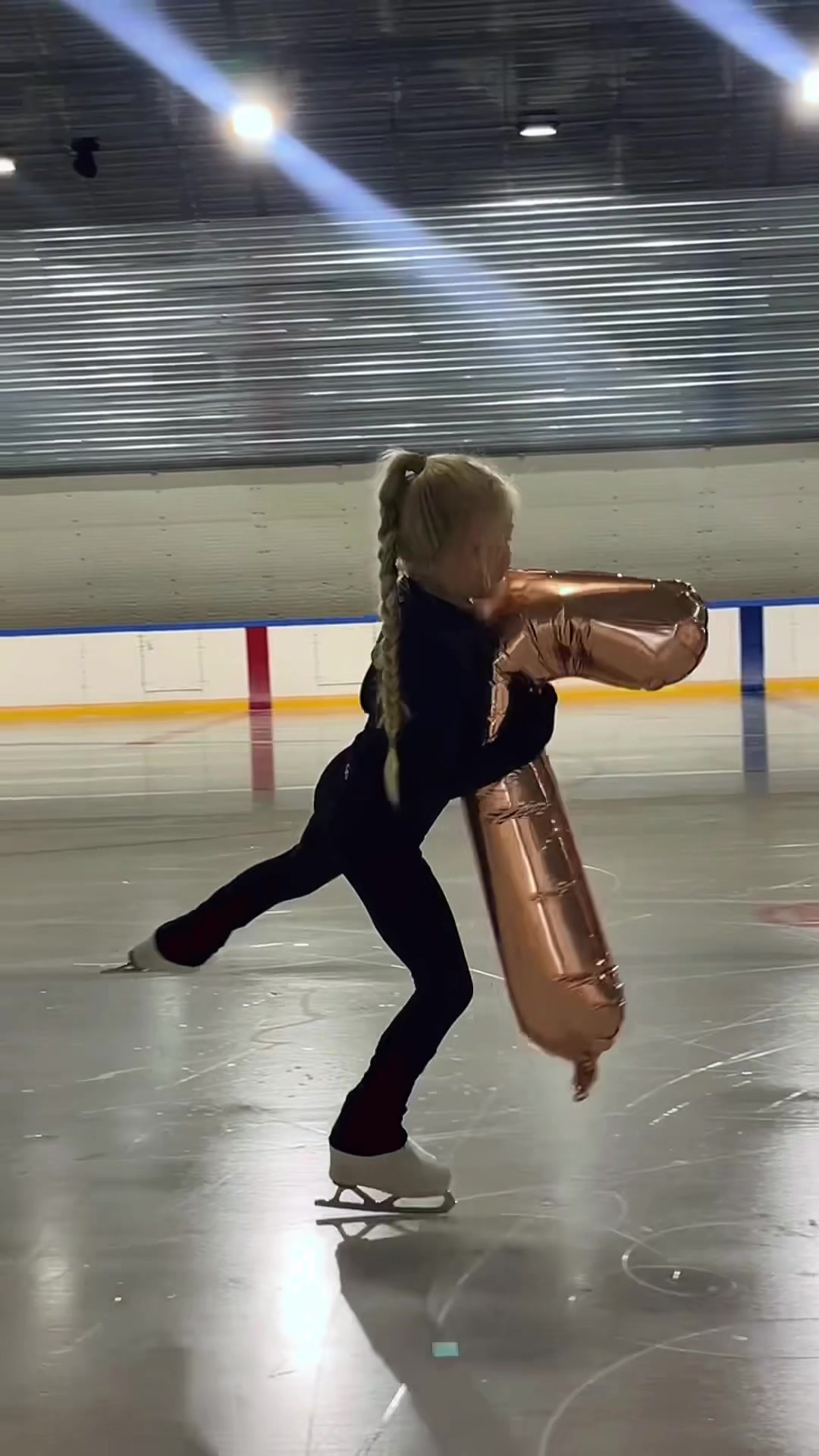 @FrieSkates⛸️