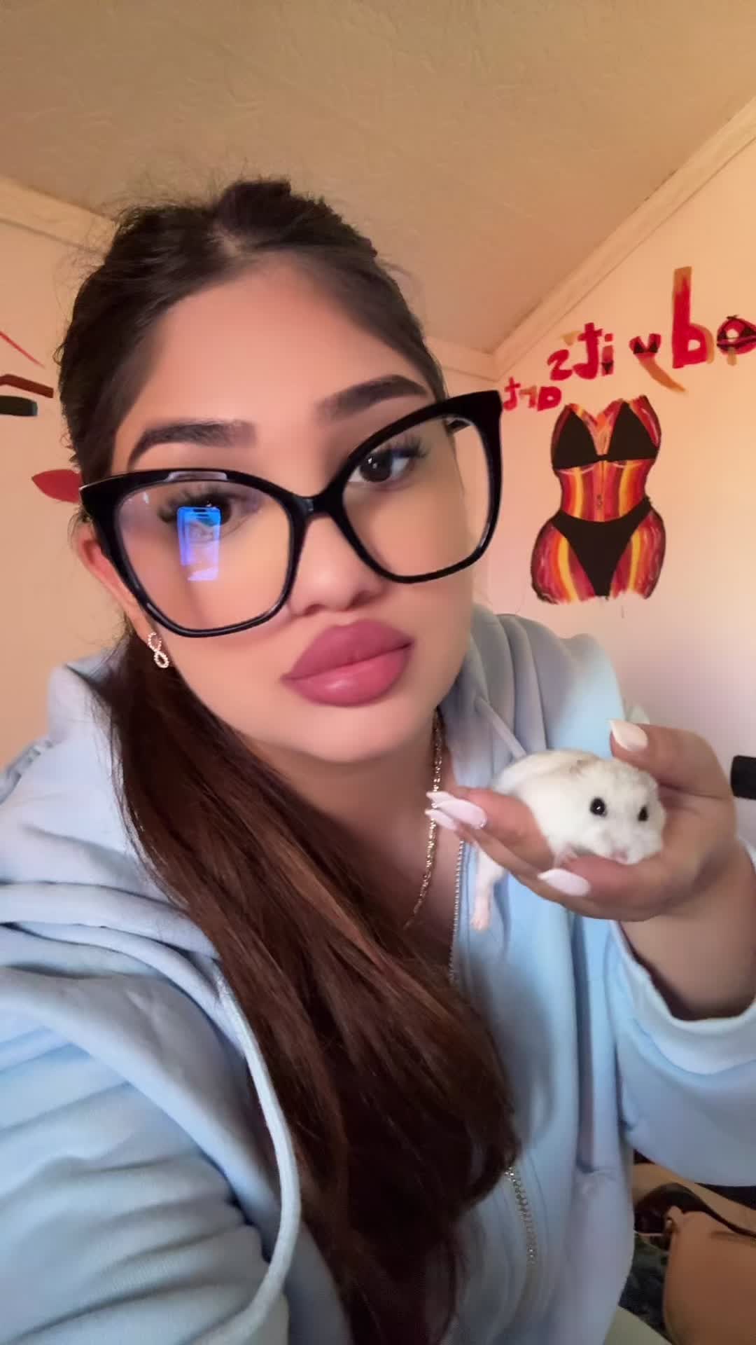 @🖤