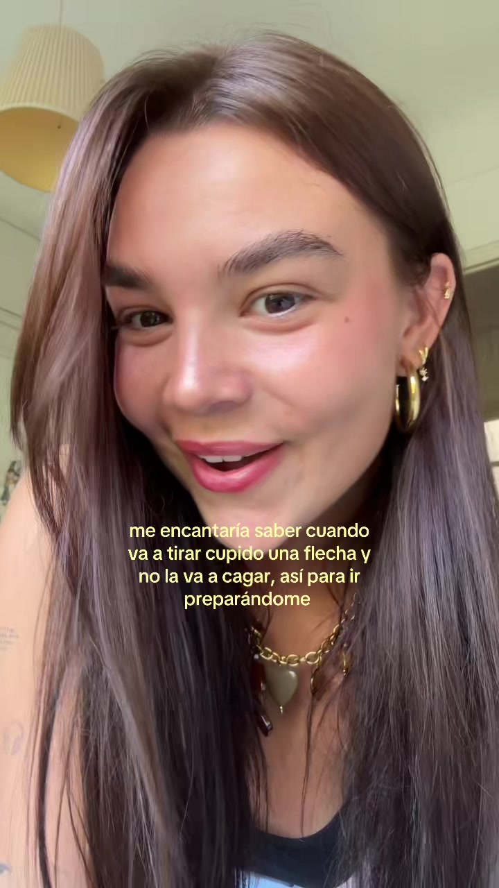 @Nora Presente