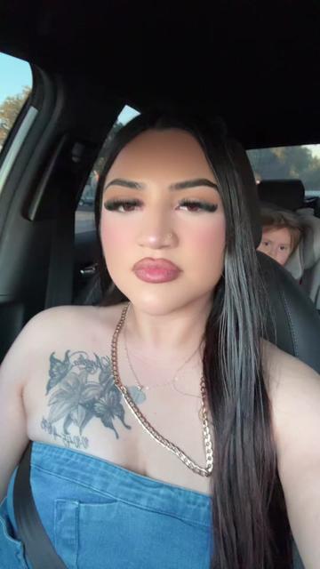 @Angie 🤍