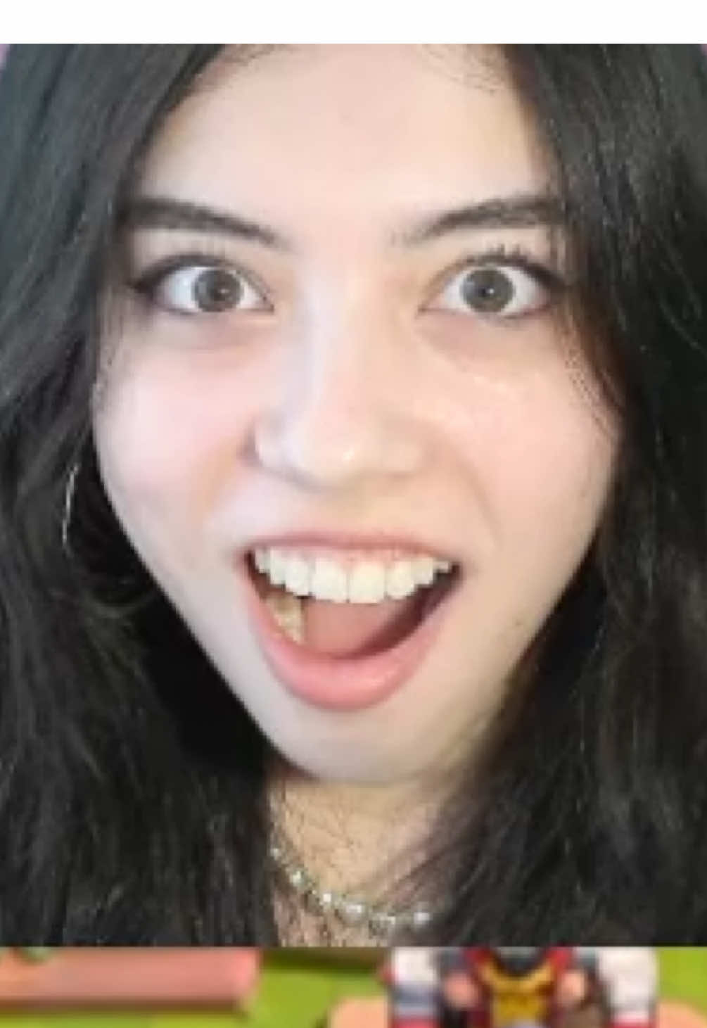 @nicolelol