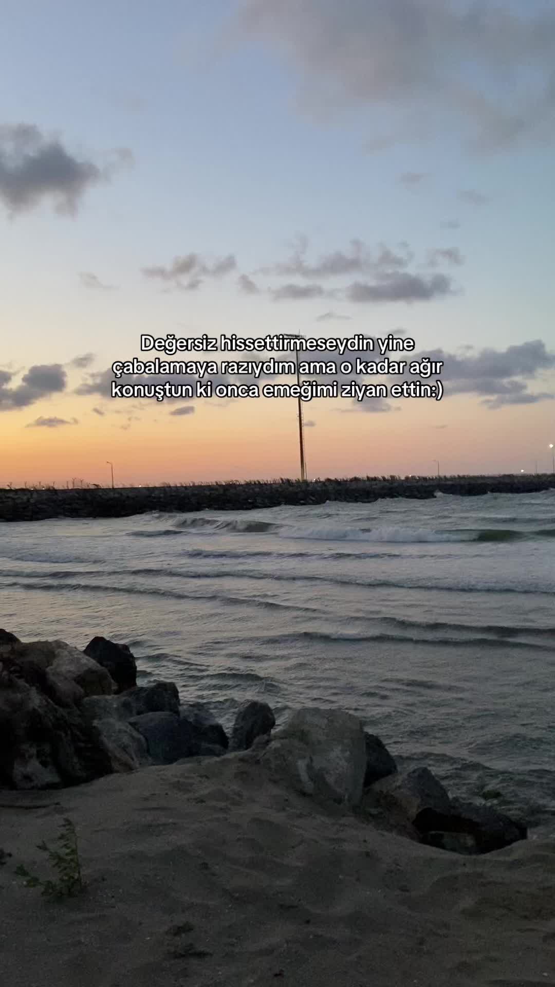 @𝒩
