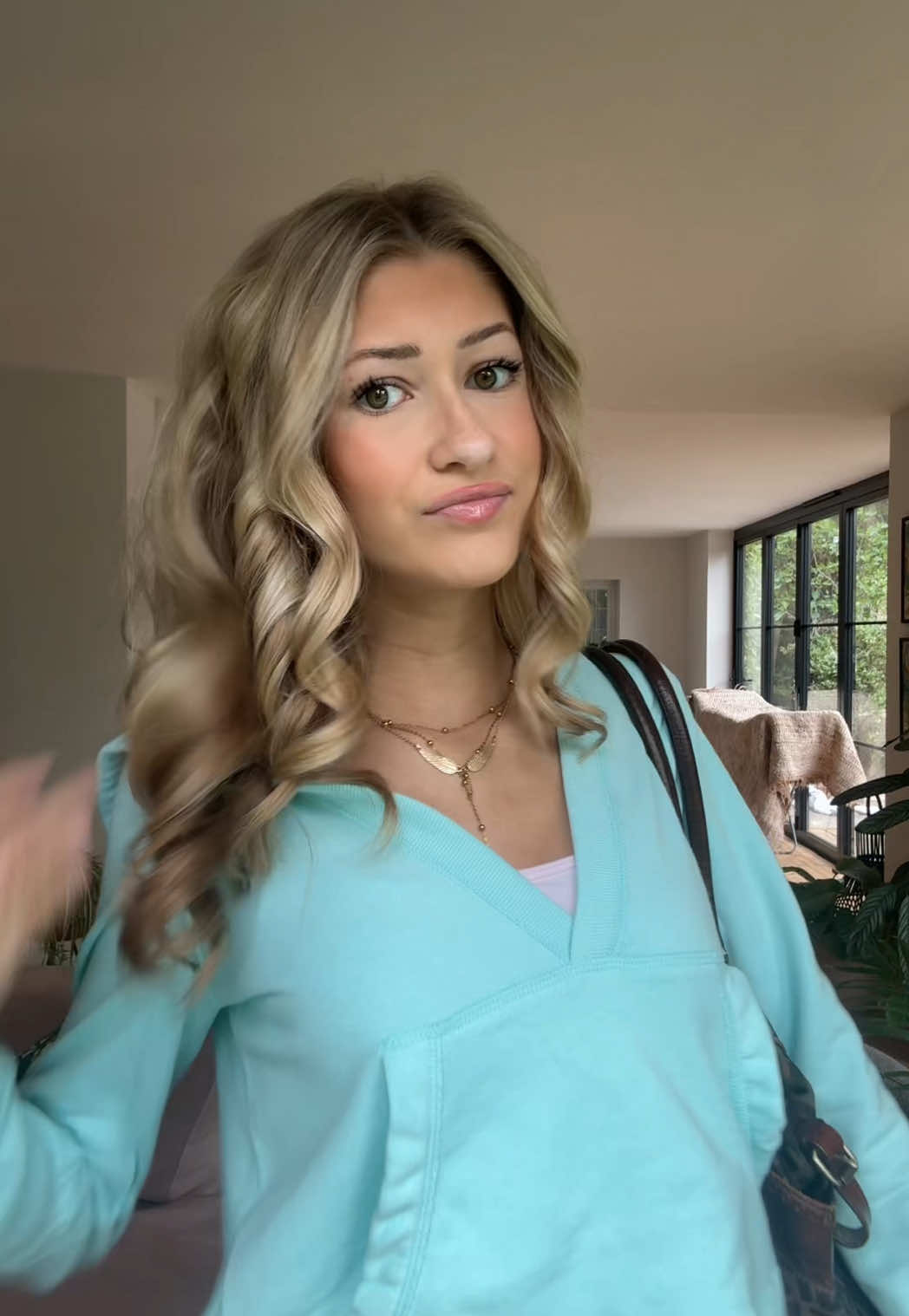 @sofiasfashionfile