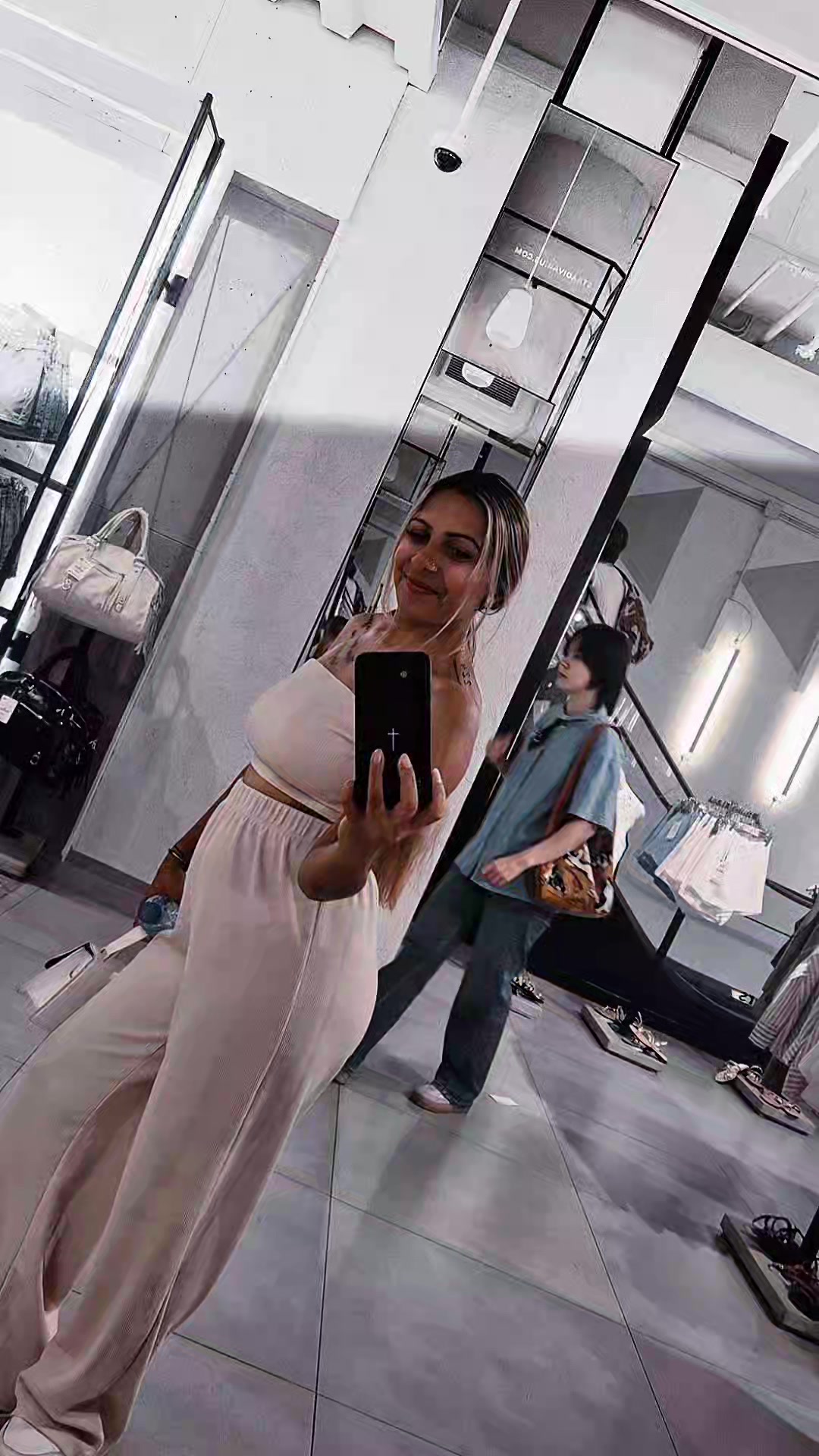 @Ani❤️