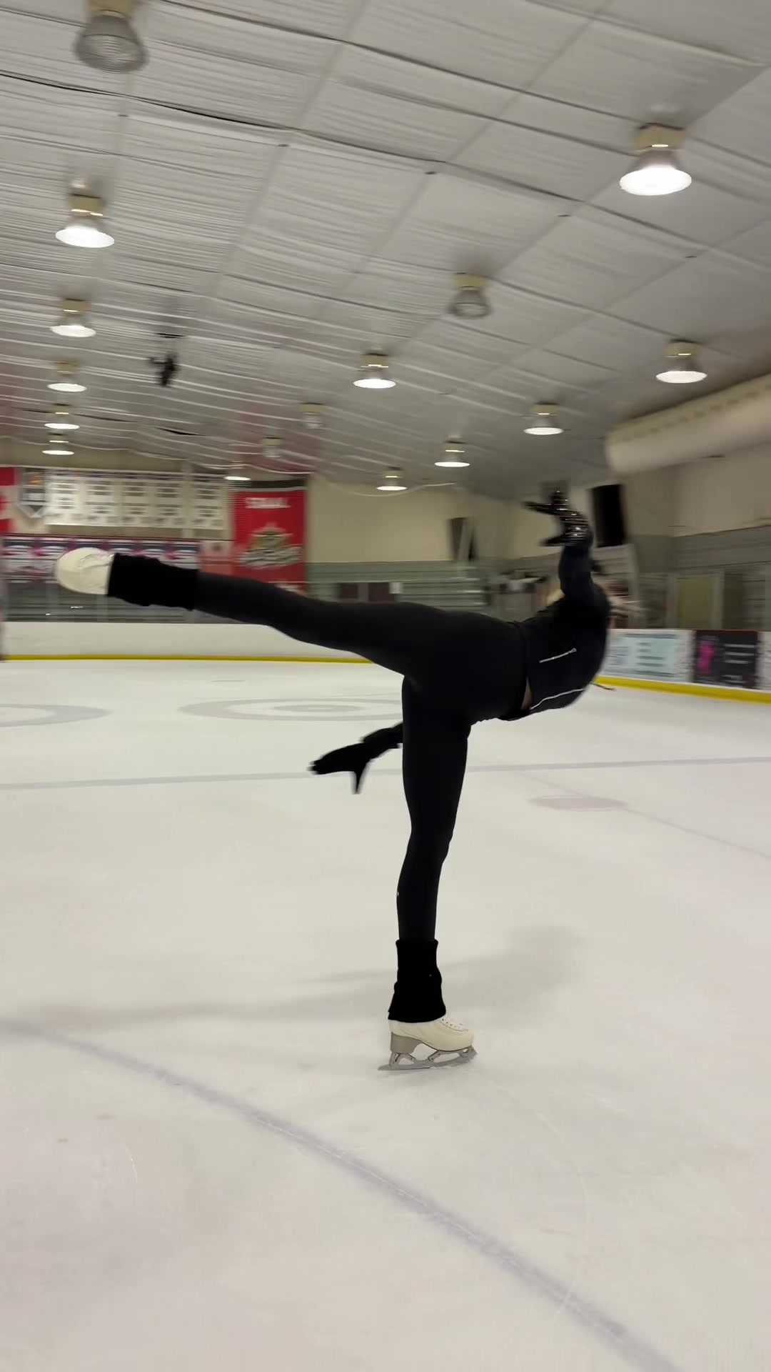 @Jamie Stuckert ⛸️