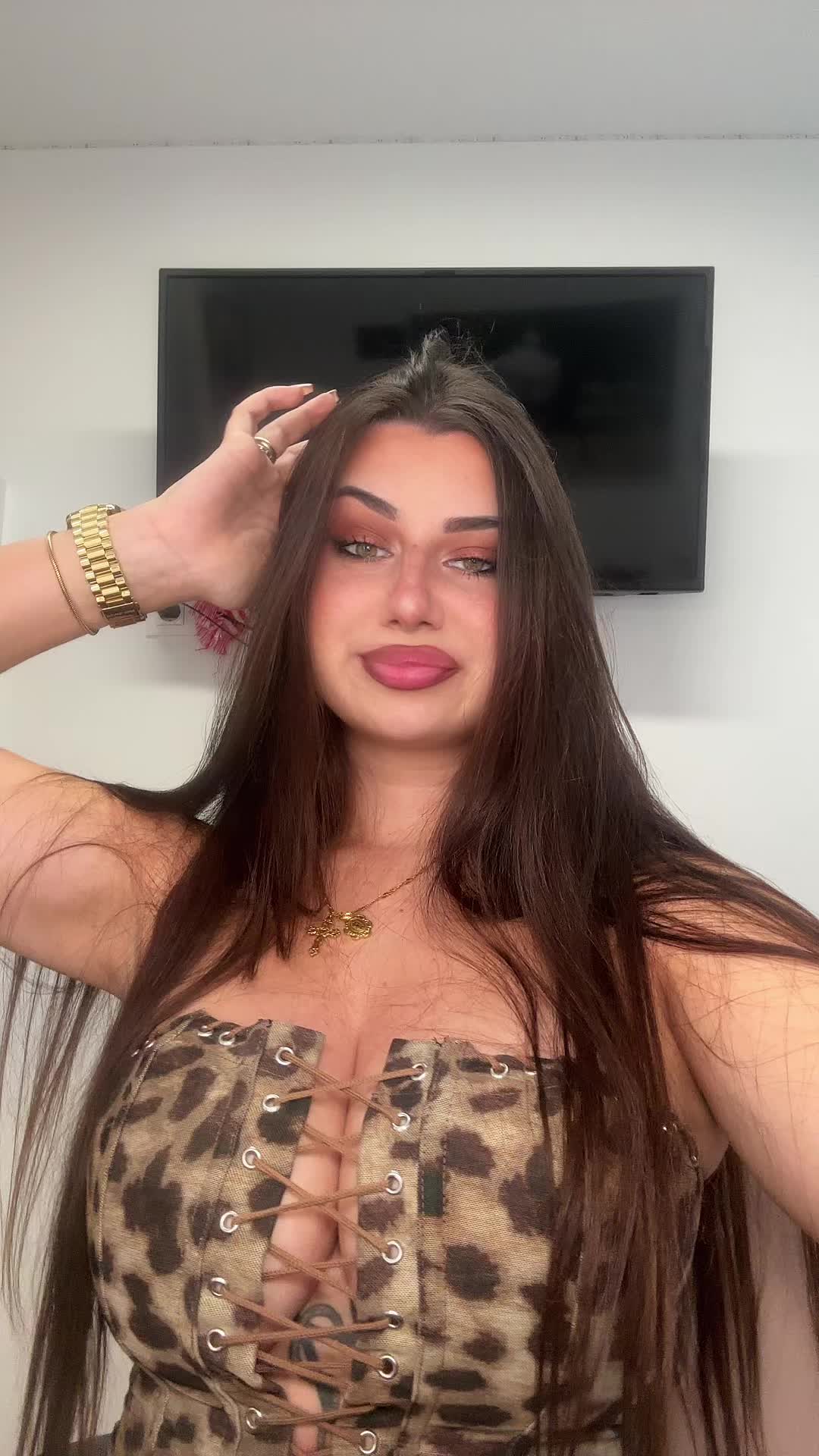 @ST