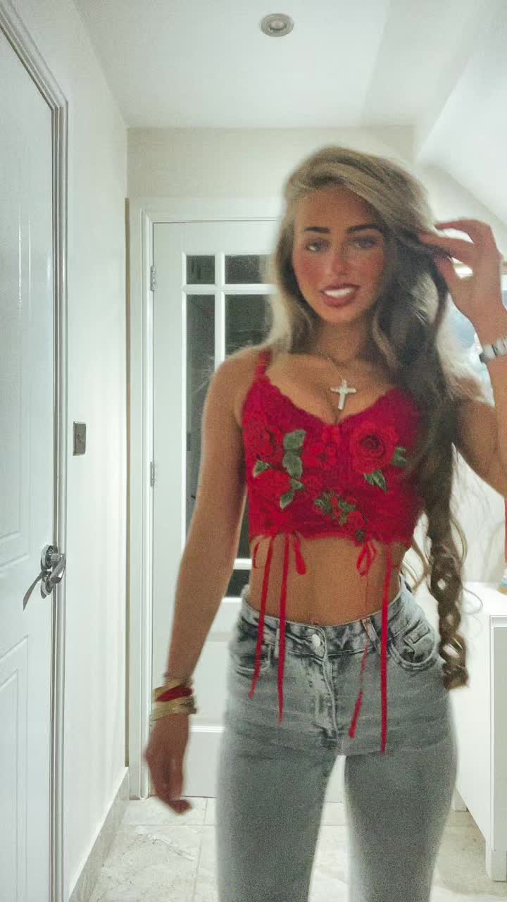@shakira_doherty_