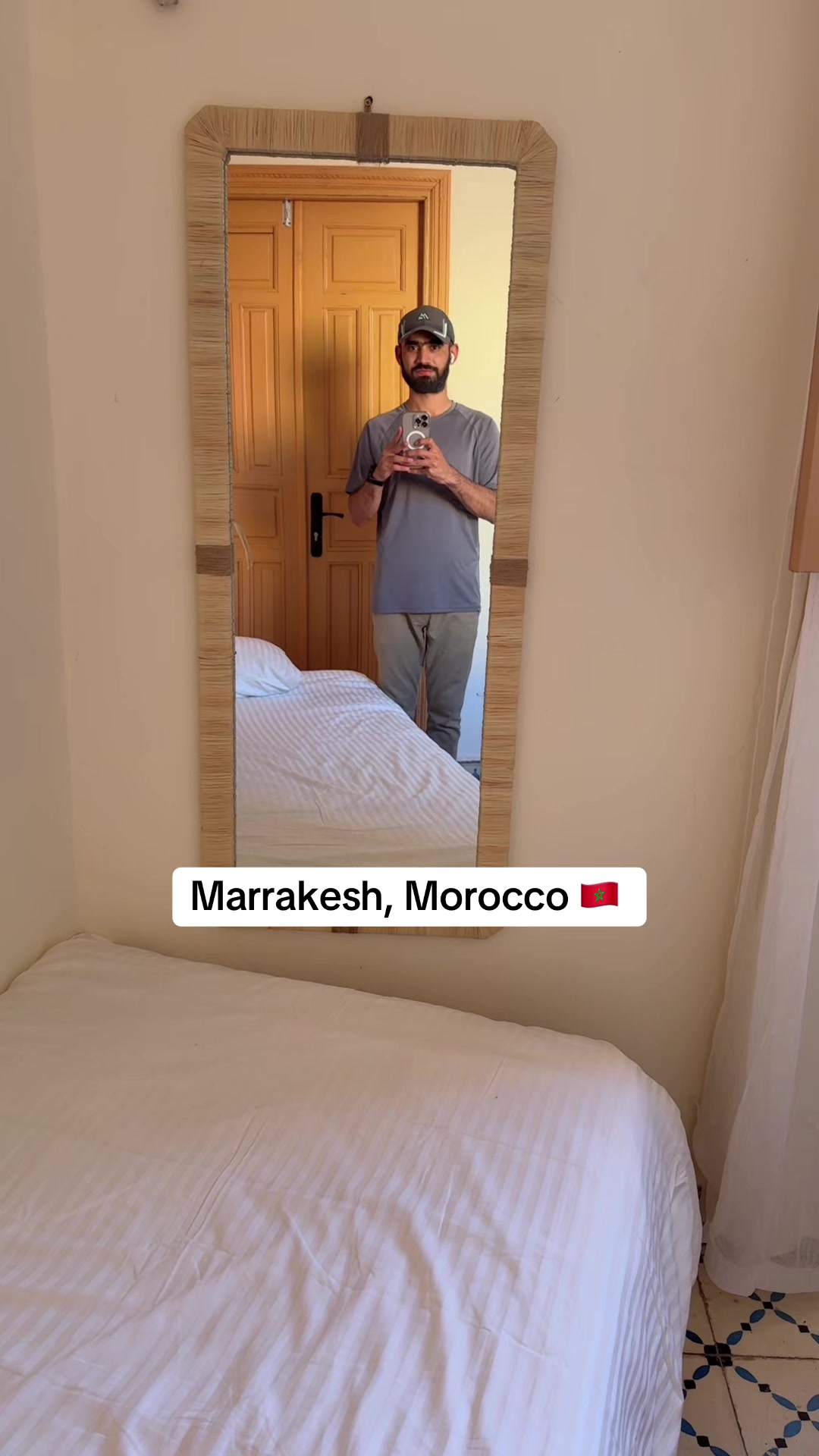 @Zeeshan Saeed 🇵🇰🇬🇧🇪🇸🇫🇷