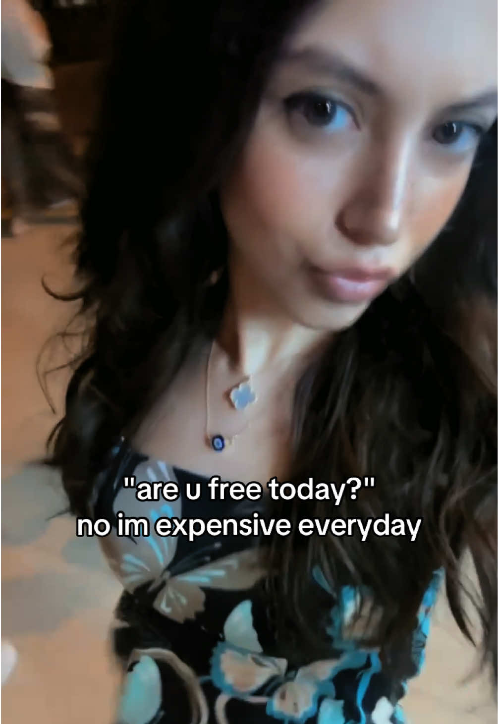 @Brunette bombshell