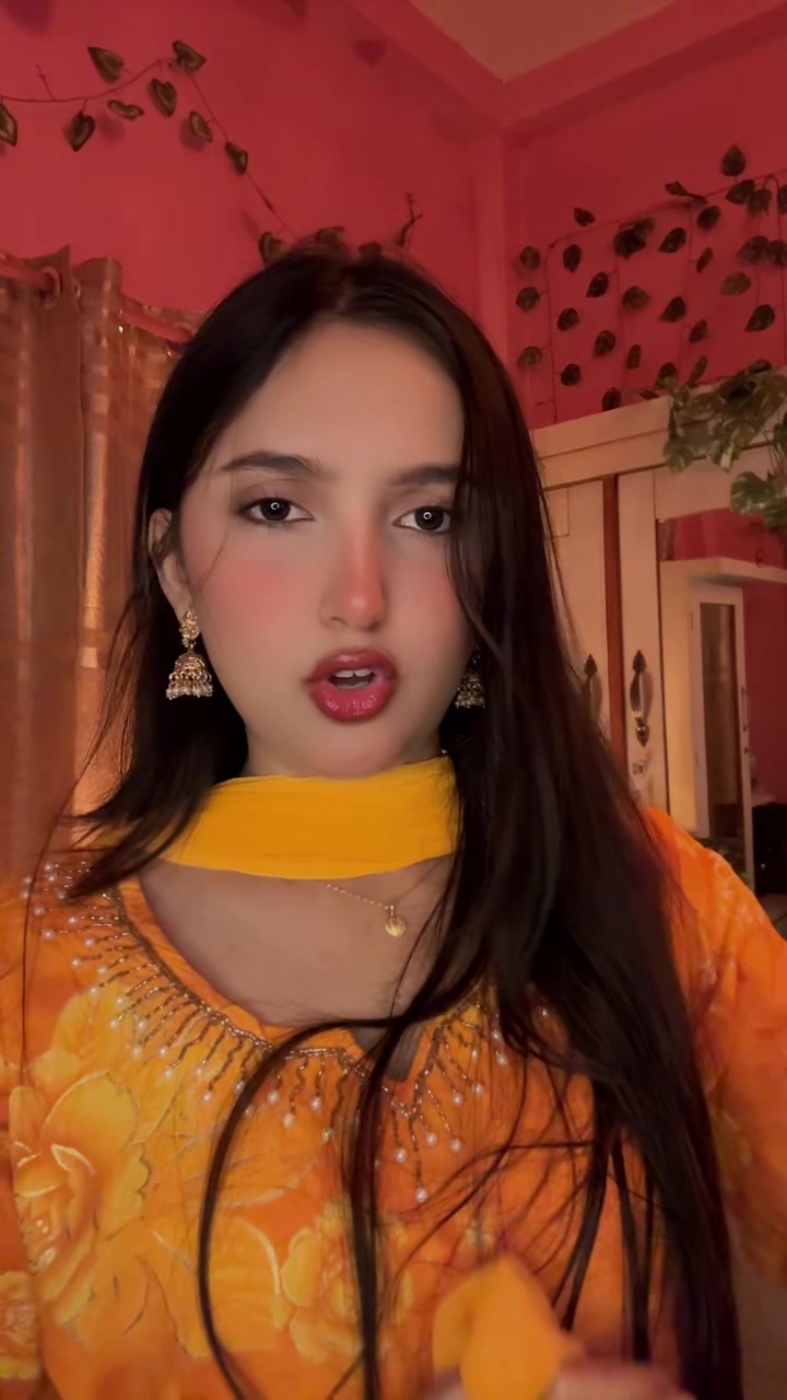 @lizakarki~