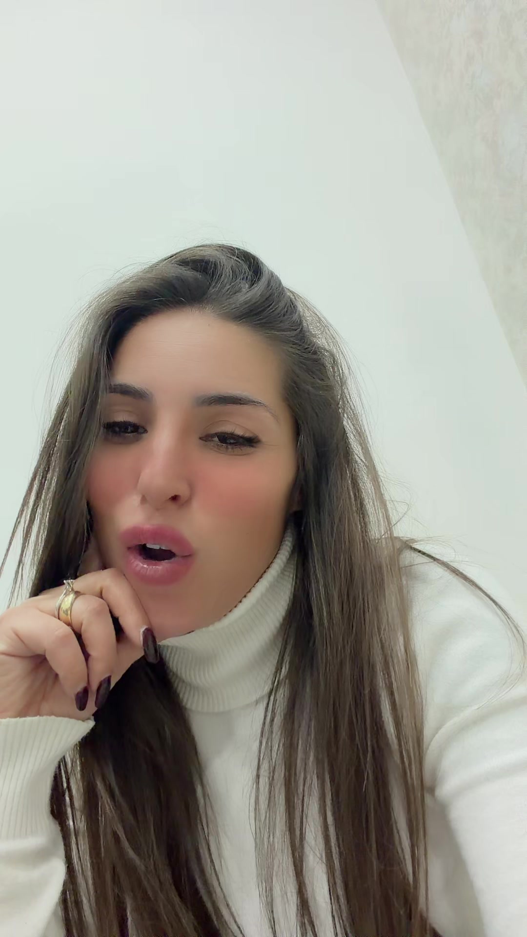@Veronica