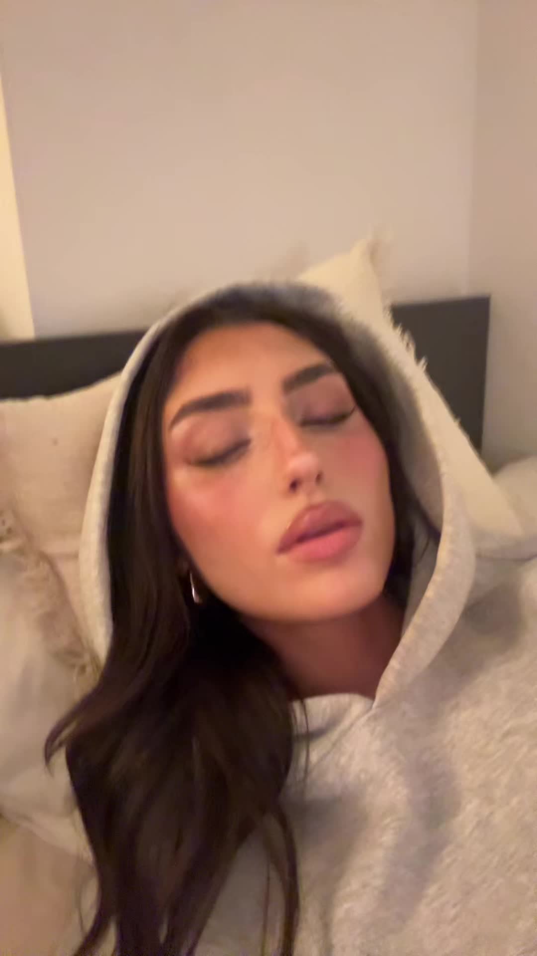 @⠀