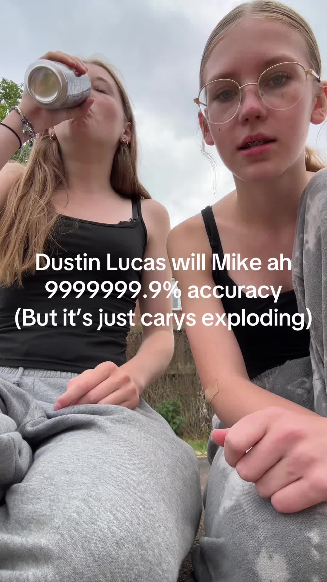 @𖣂Carys𖣂