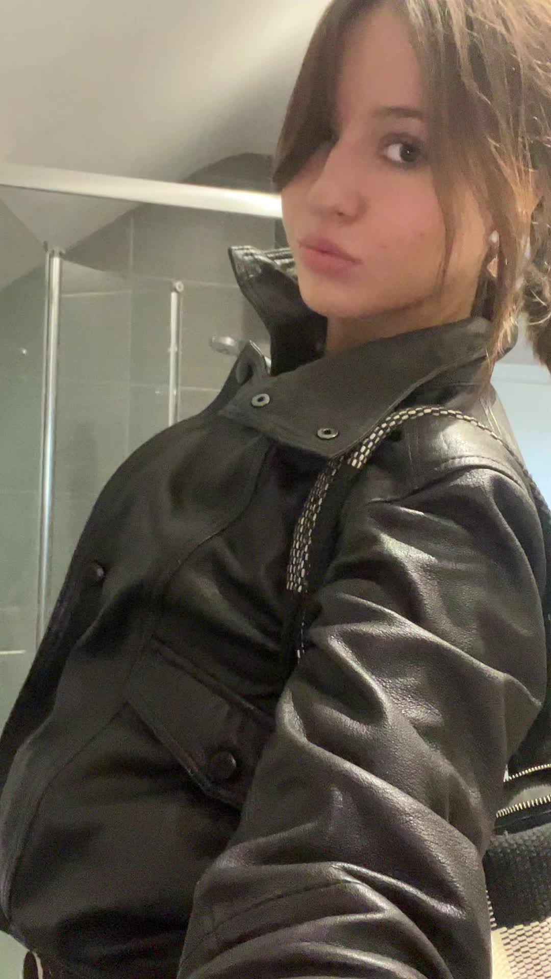 @ellalouiseclark