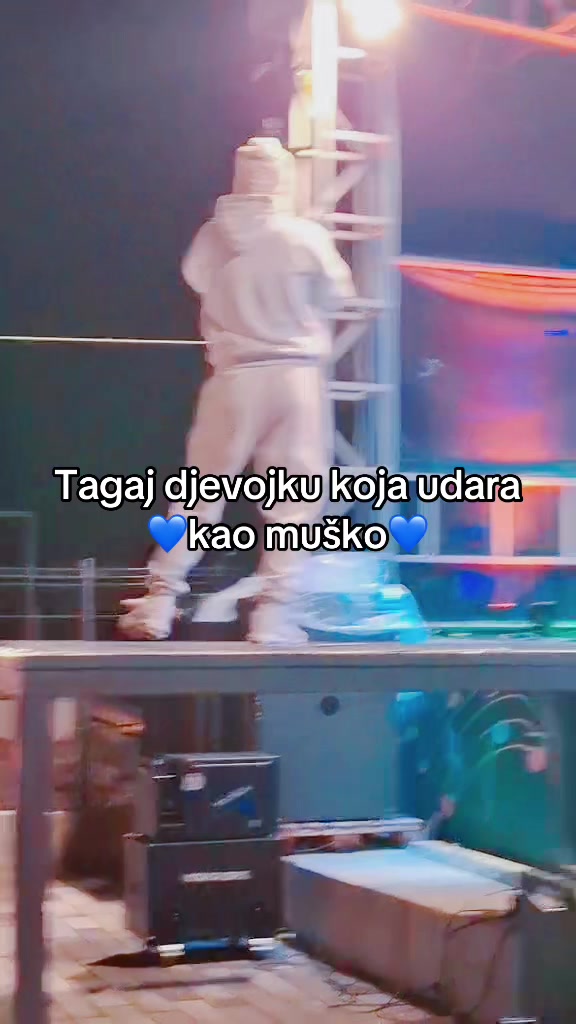 @tia