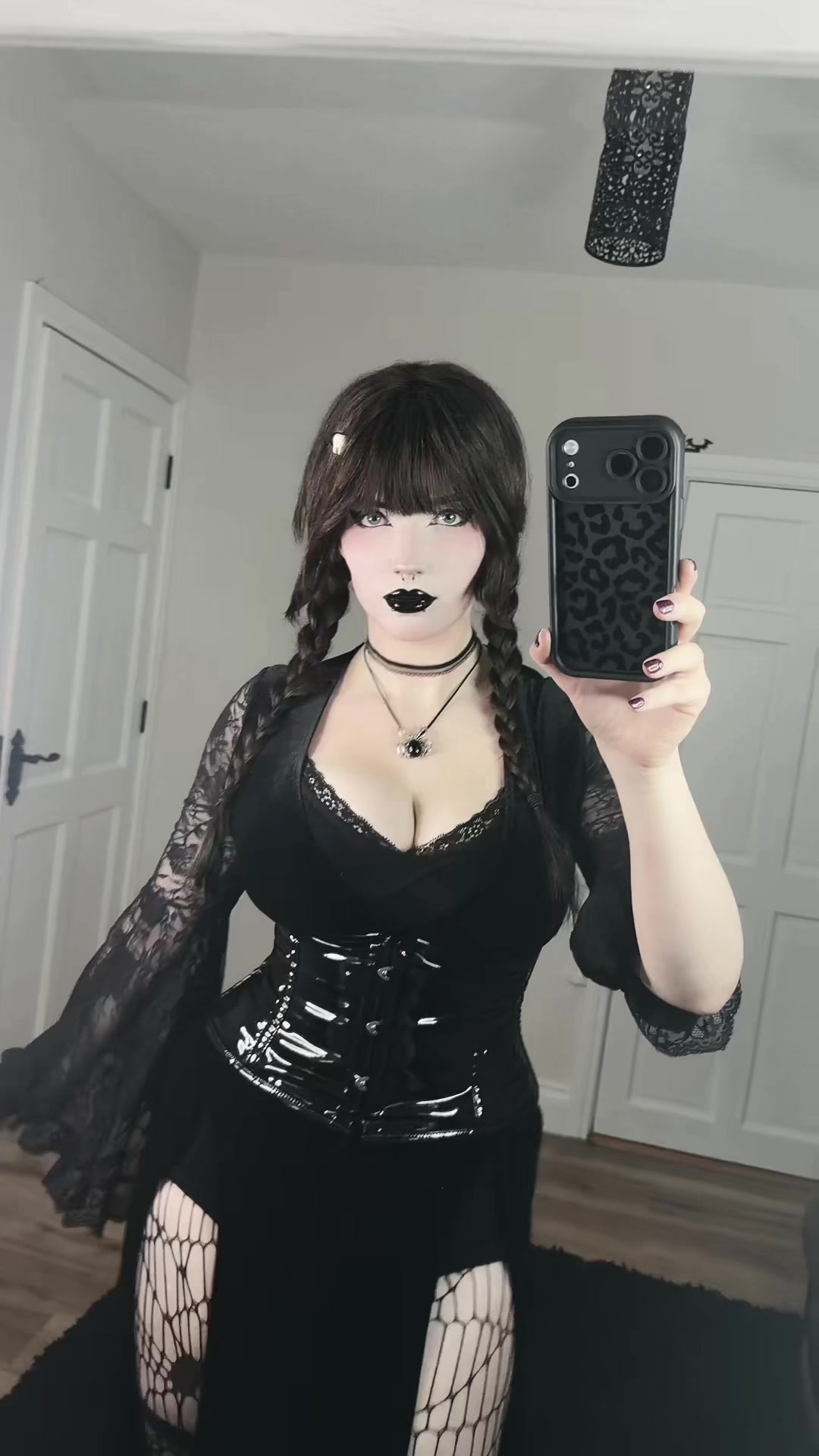 @Cutiegothxo