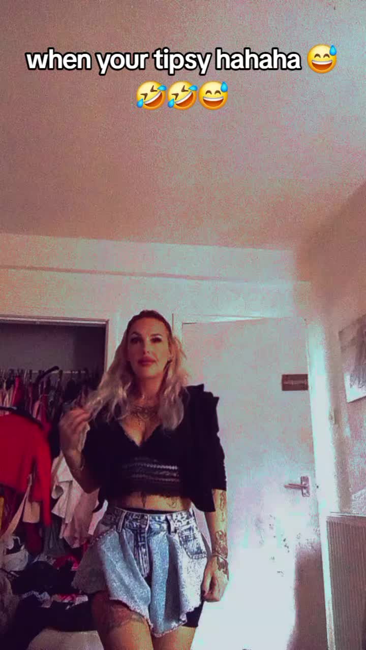 @Danielle Robertson🍒🦋
