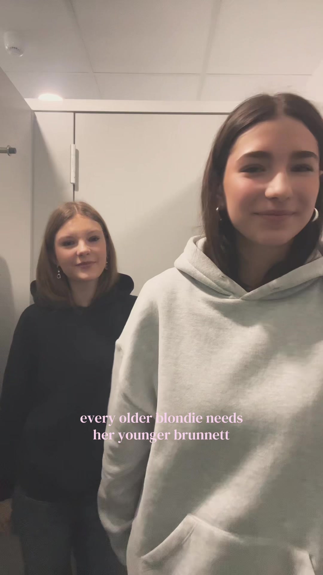 @Mia&Elsa