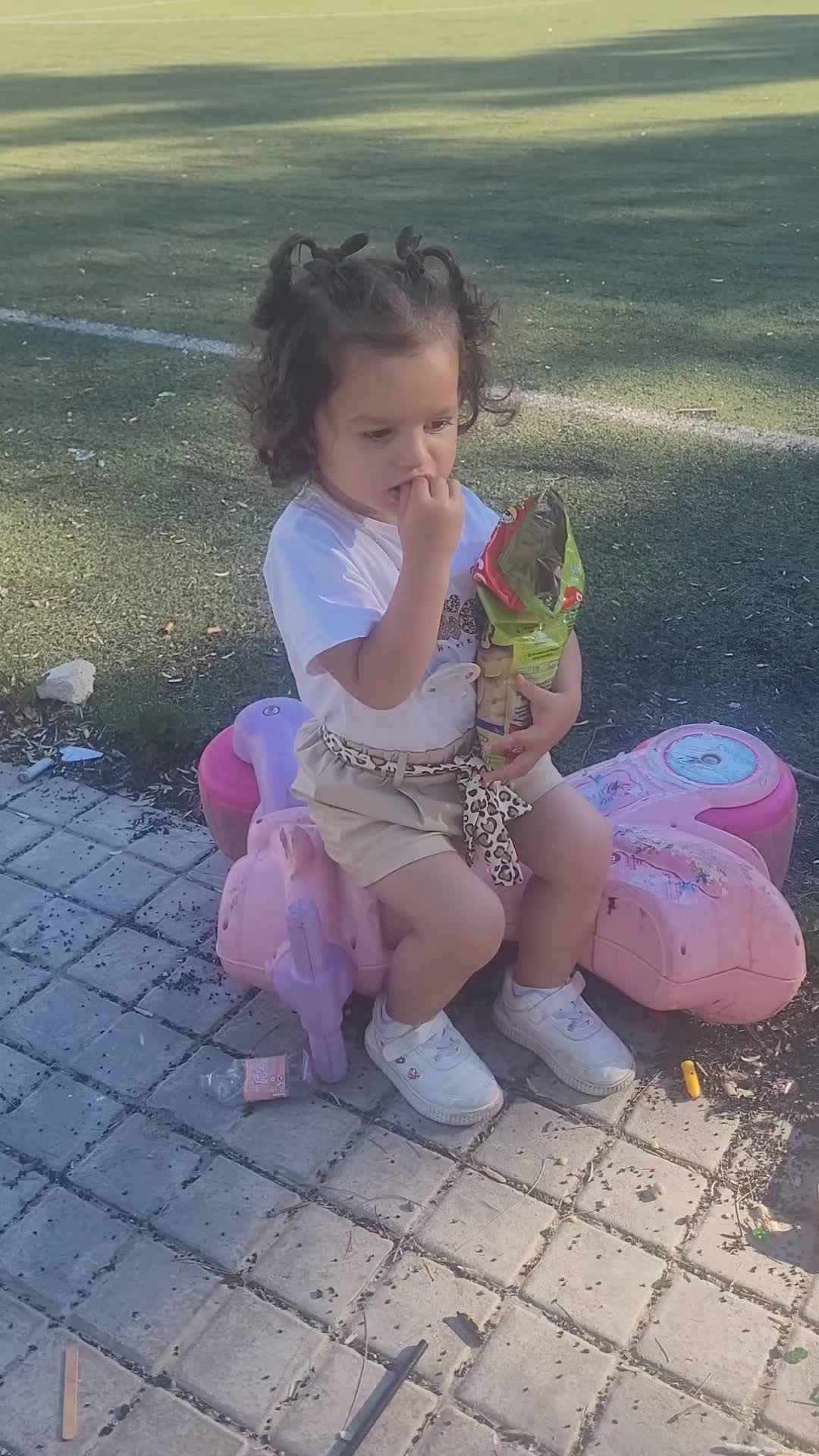@sarita