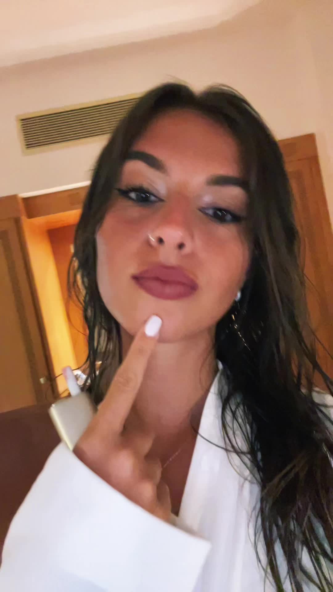 @rebeccarussillo