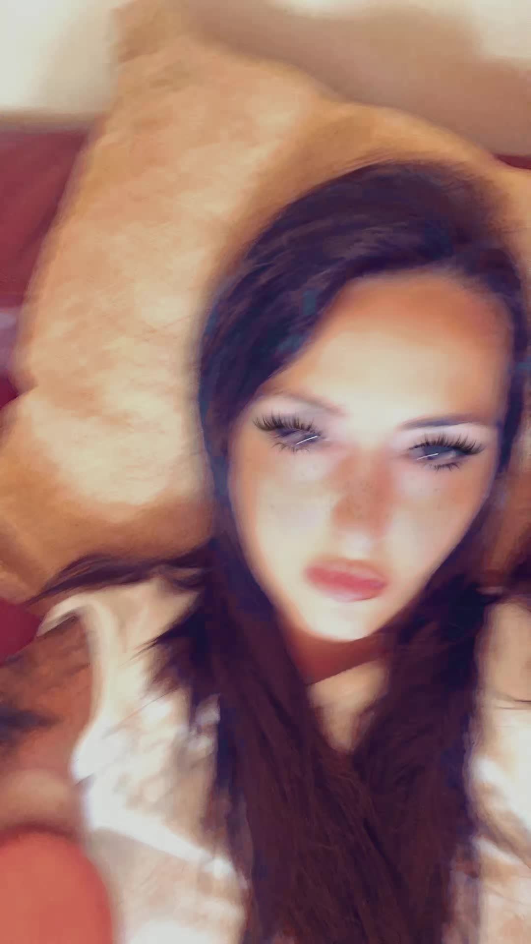 @tizianarebelgirl