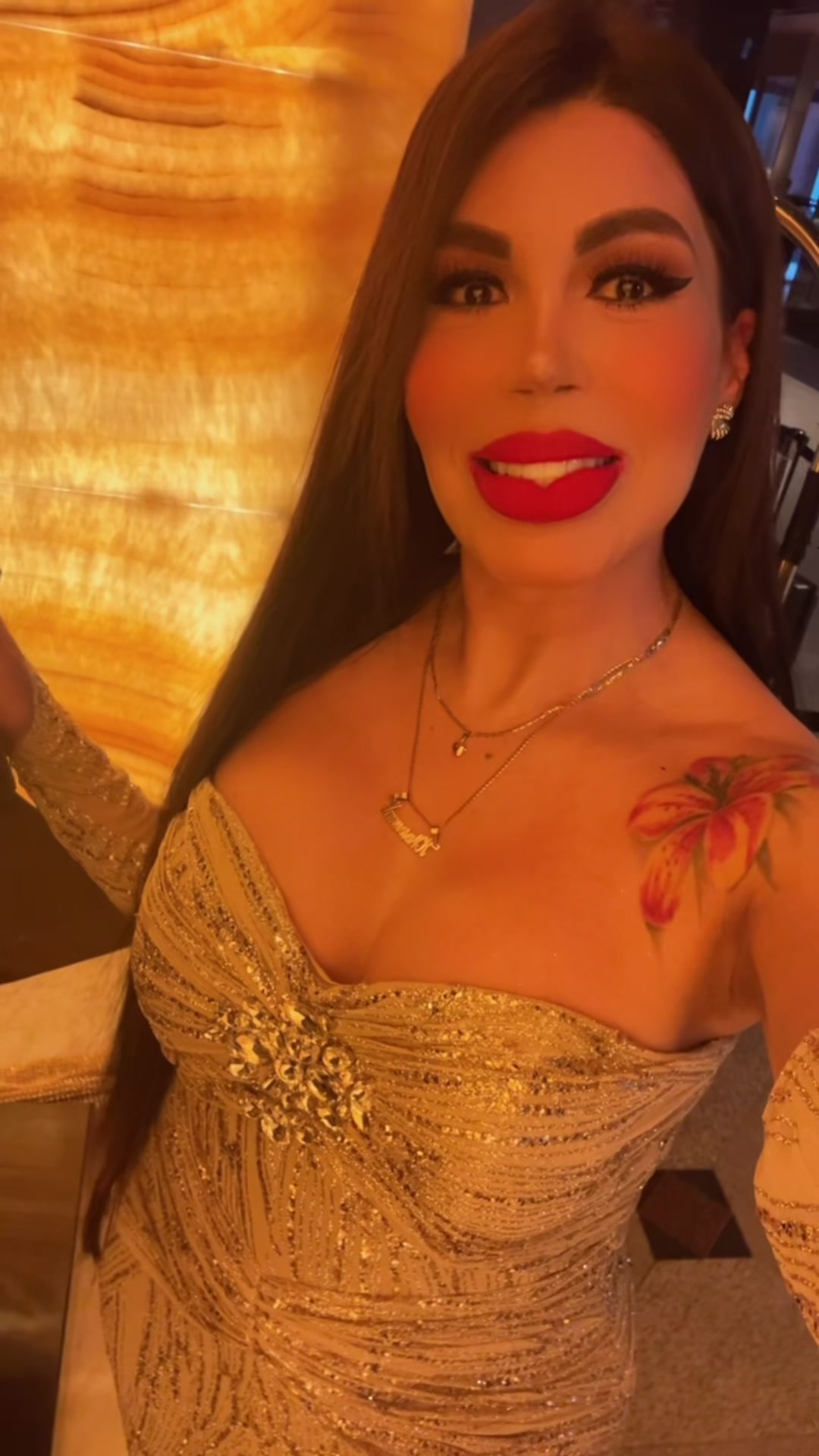 @VANESSA LABIOS 4K