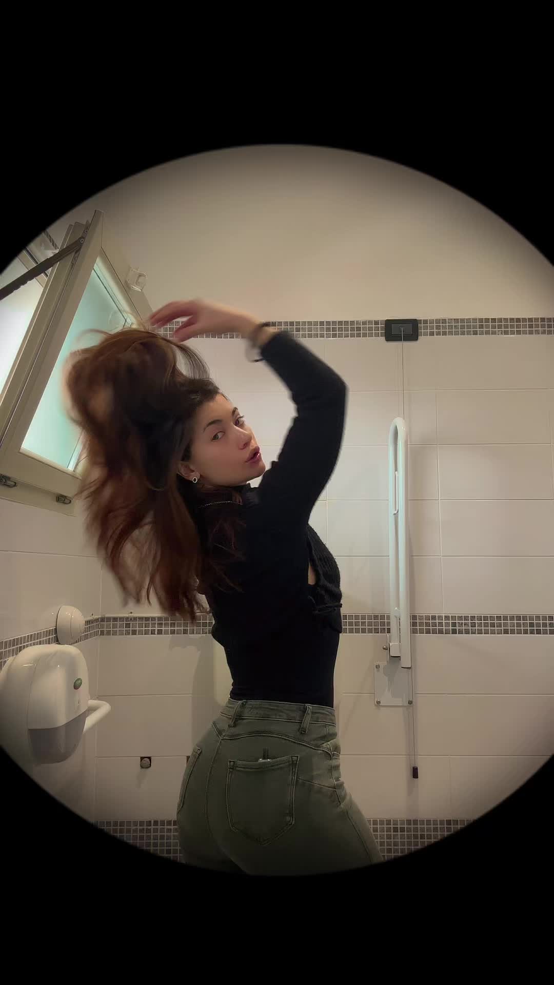 @Valeriasoloperto