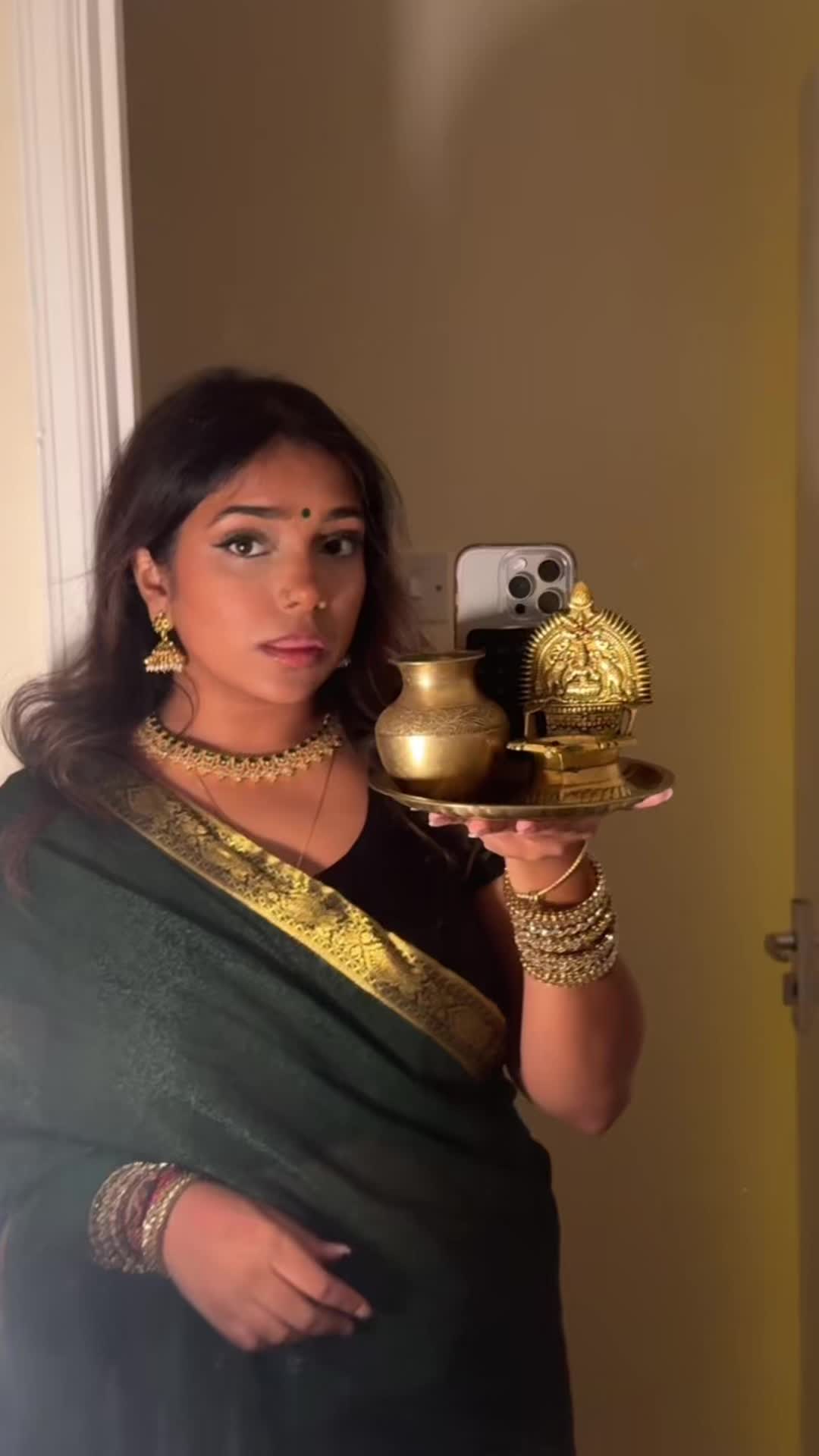 @Vithya
