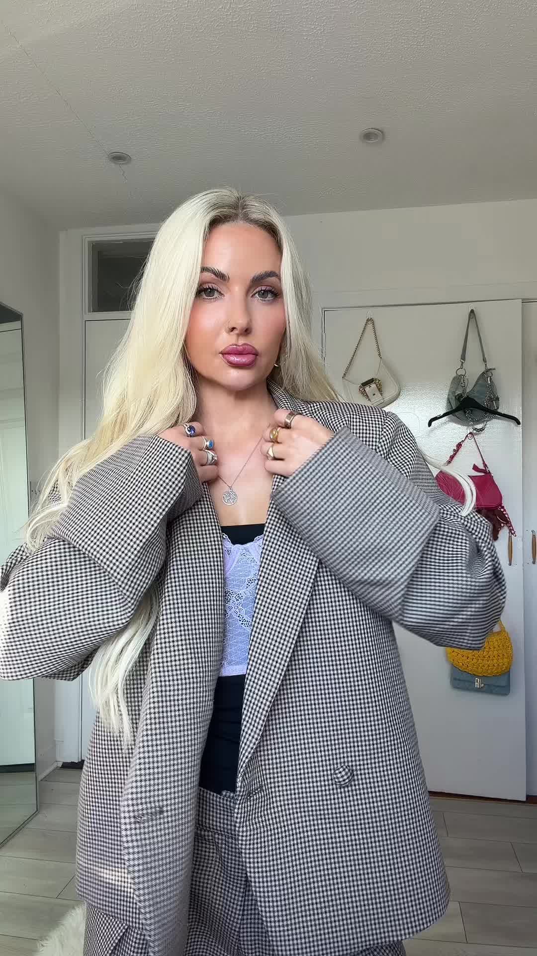 @themelissaclarke