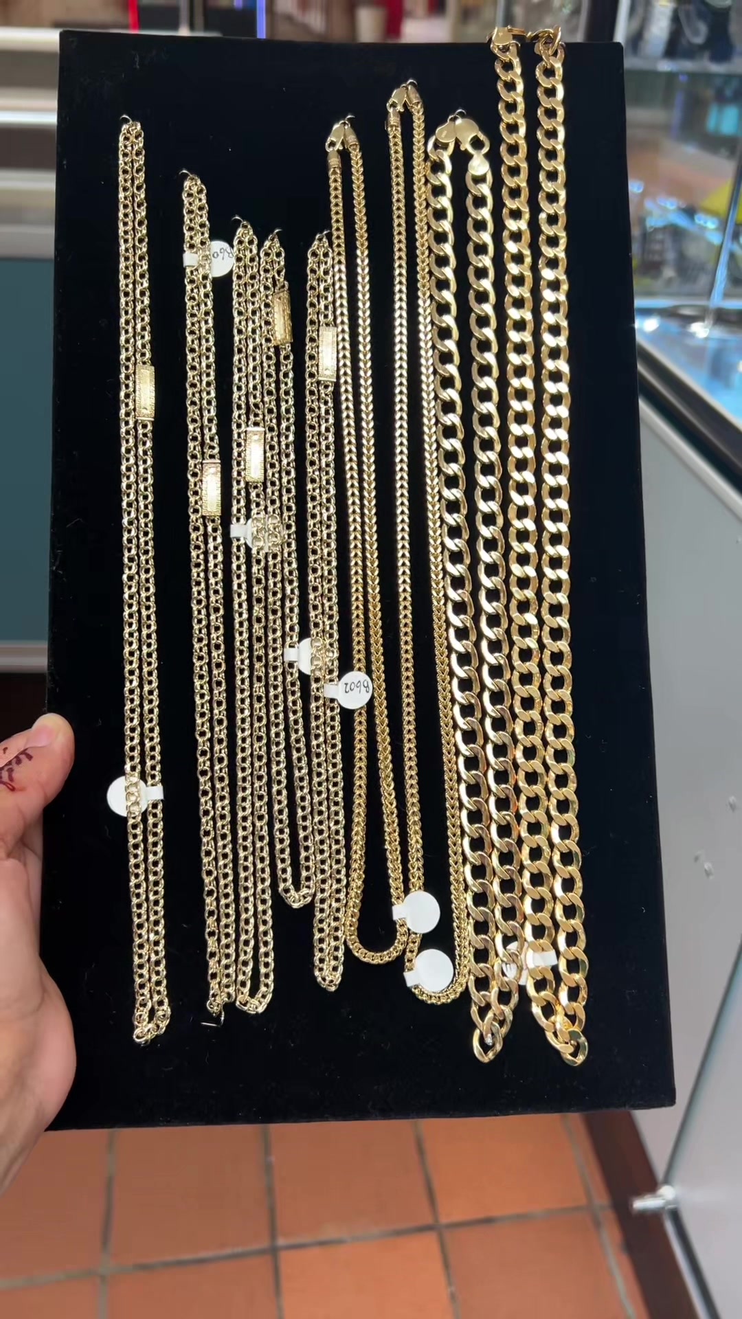 @AliJewelers